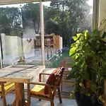 La Roseraie Avec Sdb Privee Oda ve Kahvaltı *
